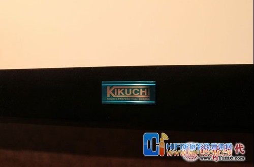 注重卡拉OK效果的名人家庭影院设计 家庭影院投影幕布