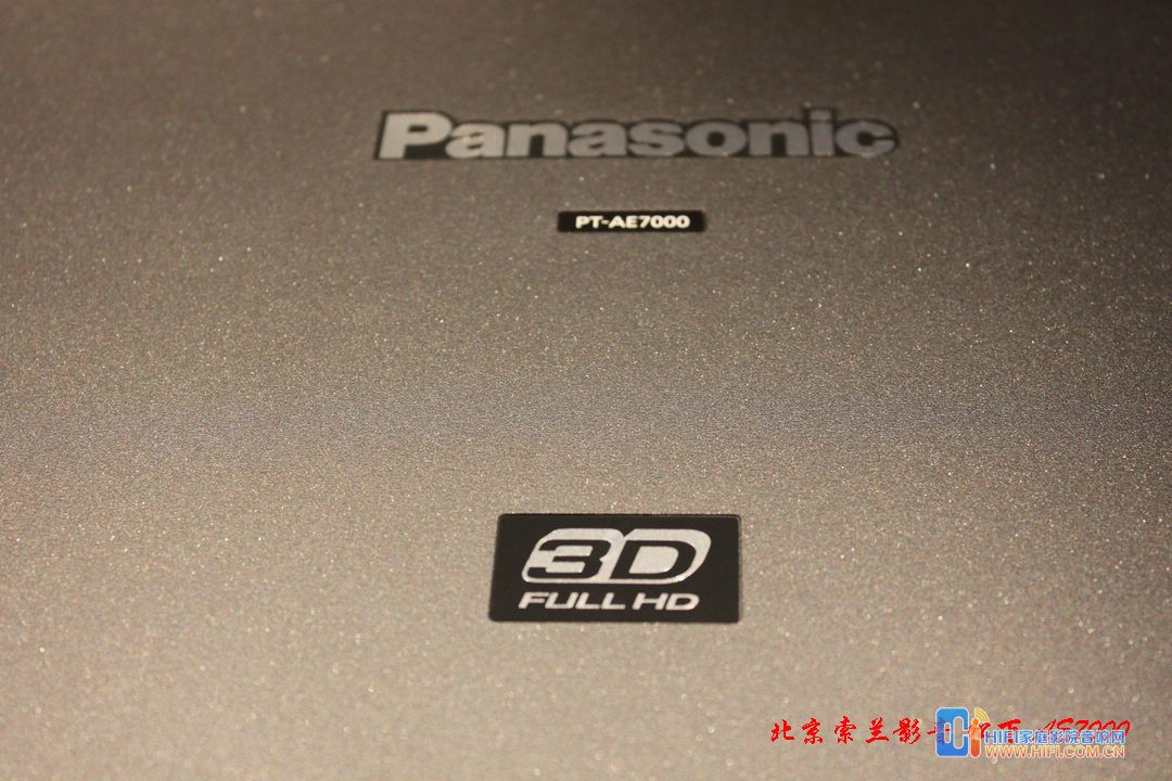 松下PT-AE7000EH高清3D投影机实物照片简介 20111219094210179