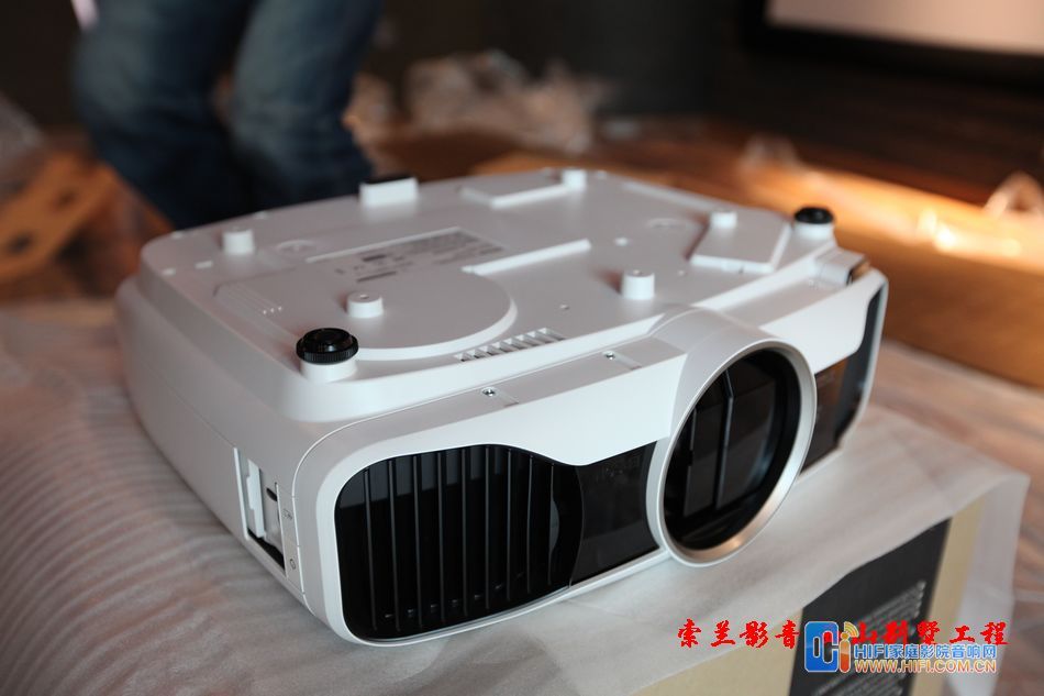 西山别墅安装家庭影院威力登DD18大炮APG音箱 20120203021925889