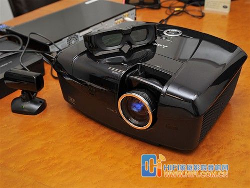 三菱电机在大陆上市HC77-70D 3D 1080P家用投影机 20120228053526690