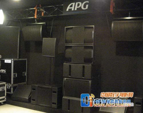 香港汉升携APG音箱线阵新产品参展PALM APG Matrix Array 4000 系统音箱