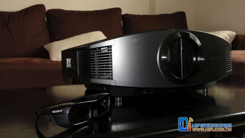 Sony VPL-VW95ES全高清3d投影机国外评测 Sony VPL-VW95ES 评测