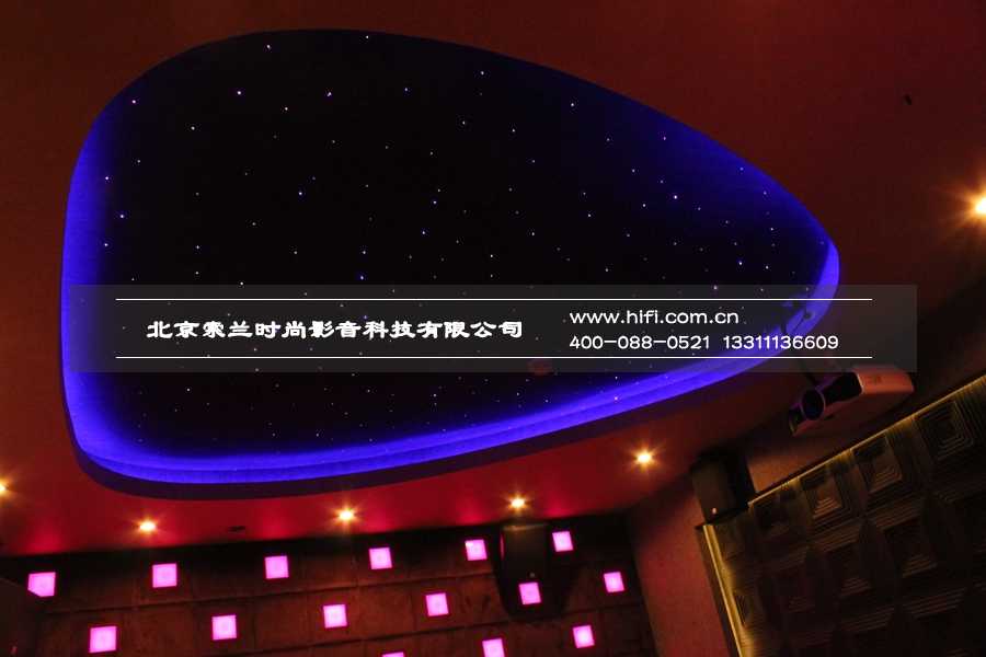 在房间里享受夜晚的星空 20170508032422633
