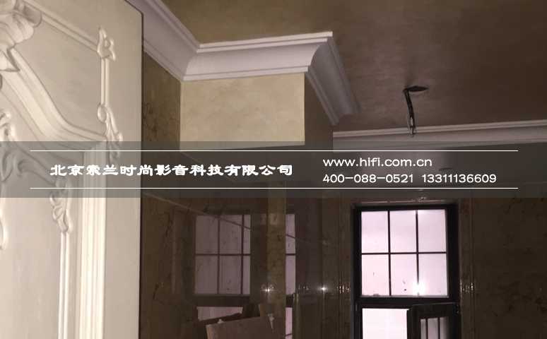 家庭影院投影机吊装不好看?试试藏起来! 20170516111445516