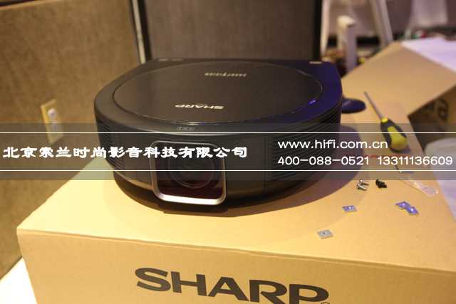 看智能投影能否颠覆传统家庭影院 20170521031809272