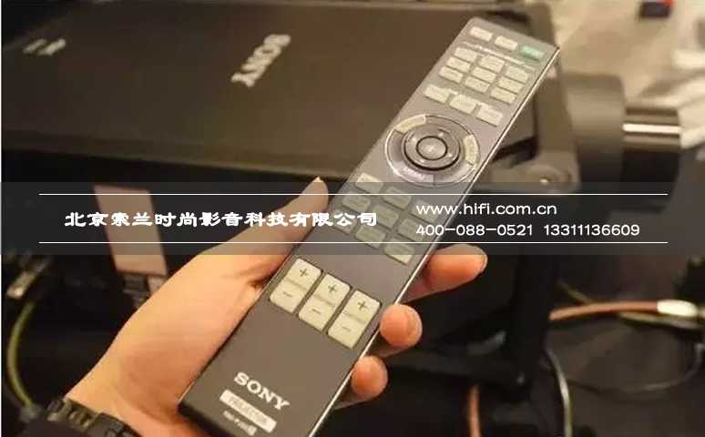 索尼布局4K HDR 怪兽级新品VPL-VW5000家庭影院投影机亮相北京 20170523032108100