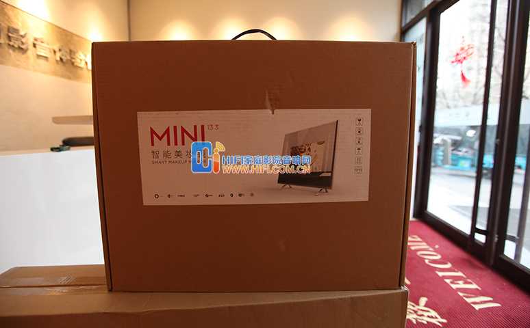 AI魔镜新品开箱 智慧生活一触即发 20180417040341867