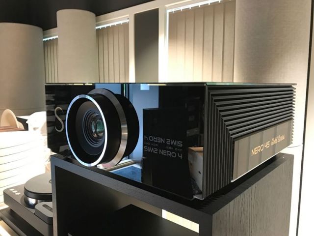 SIM2 两款顶尖的产品Crystal 4 SH、Nero 4S Gold获好评 20220511103213865
