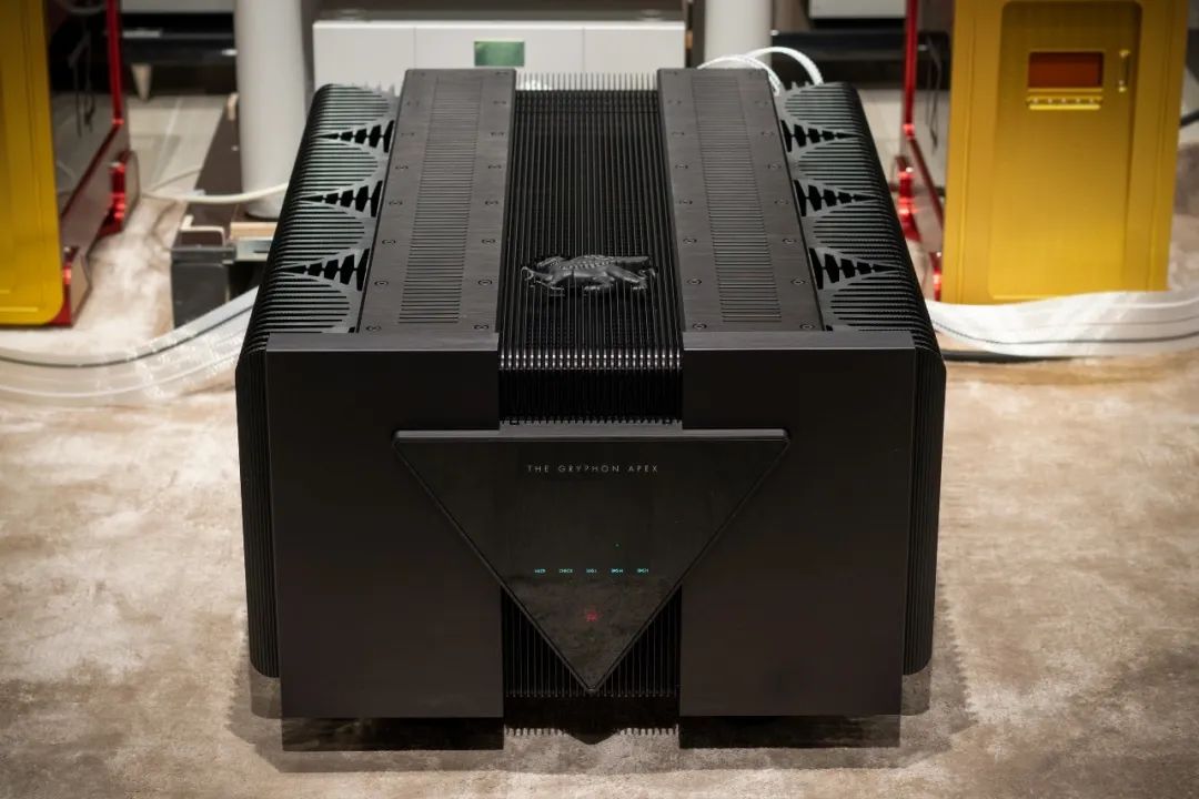 丹麦贵丰 Gryphon Audio Apex 顶峰后级的出现 20220715035633570