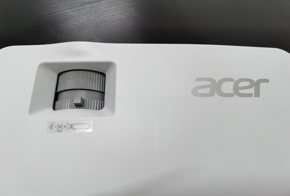 Acer面向居家场景推出的2022升级款4K投影机H6830BD 20220801050917681