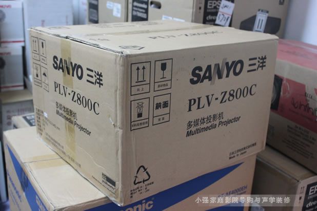首曝短焦全高清投影三洋Z800新品开箱照 \